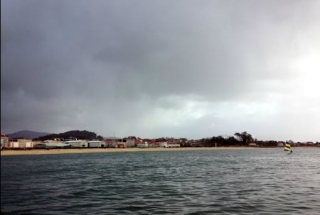  远离海岸 